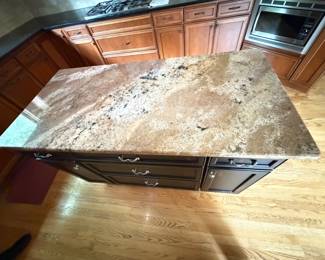 Complete Kitchen Cabinet & Granite Countertop Set $3500