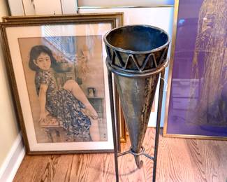 Atomic-Style Conical Metal Planter
