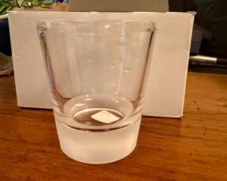 Vera Wang Set of 4