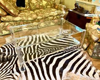 Beautiful Mid Century Lucite Table