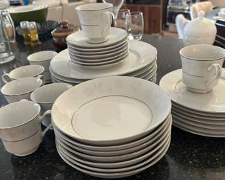 HD Fine China White Dish Set