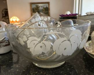 Achor Hocking "Grape Leaf" Punch Bowl Set