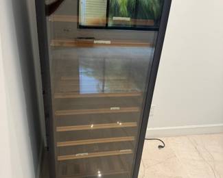 Luxury EuroCave Wine Refrigerator / Wine Cellar Cabinet $1,795