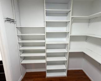 CLOSET SHELVING