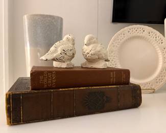 Books & decor