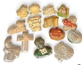 Cake Molds Halloween, Thanksgiving, More
