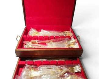 Rogers Gold Stainless Royalty 55 Piece Flatware Set With Box