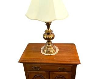 Wooden Detailed Night Stand W GoldToned Lamp