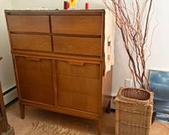 1970's dresser