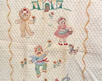 Love this Wizard of Oz quilt.