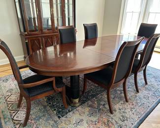 Dining Table w/ 2 Leaves & 6 Chairs