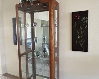 Glass display shelf