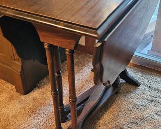 Small Antique Drop-leaf Gateleg Table
