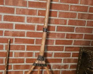 Primitive Pitch Fork