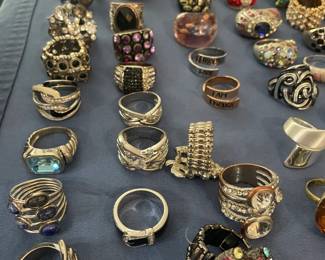 Costume Jewelry Ringsr