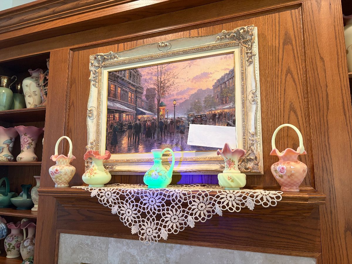 Large Selections of Fenton ~ Thomas Kinkade Art