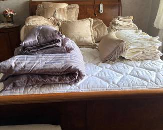 Queen  Sleigh bed