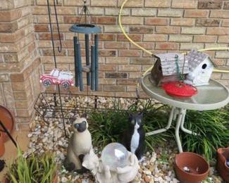 Hanging Windchimes/Bird Houses/Garden Cat Statues