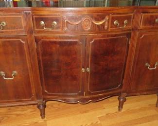 Vintage Traditional Buffet Sideboard Credenza