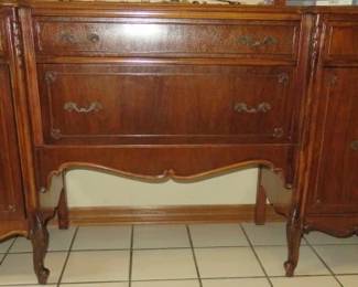 Vintage Queen Anne Revival Style Buffet Sideboard Server