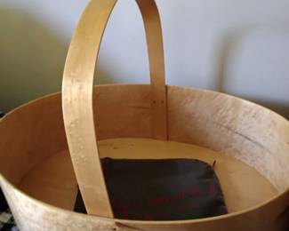 Birds eye maple Shaker basket