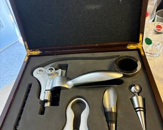 Wine tool set