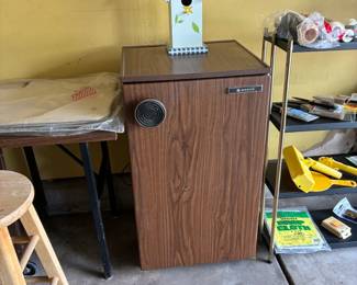 undercounter refrigerator