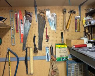 Tools, outdoor cushions