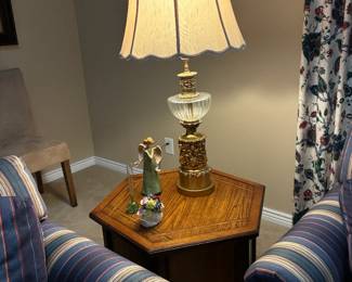 Mid Century Hollywood Regency style table lamp (2)