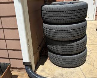 2016 GMC Truck Goodyear P275-55R20 Tires