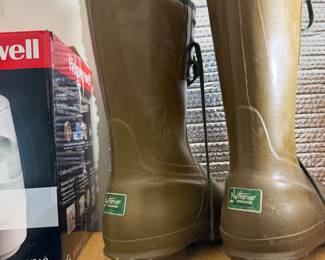 Northernner Insulated Rubber Hunting Boots Green Waterproof Field Boots, $25