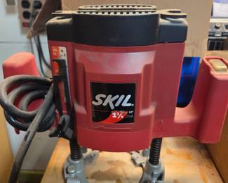 SKIL Fixed-Base Wood Router, $30