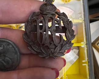 WWI British Royal Flying Corps (RFC) cap badge $40