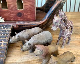 Made of wood & resin
