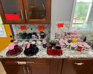Everyone's Fav Vintage Coffee Mugs 