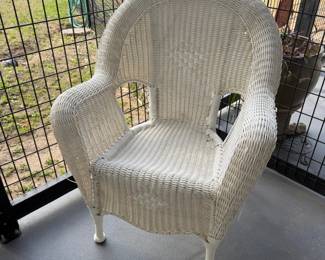 Outdoor Furniture Set White Wicker