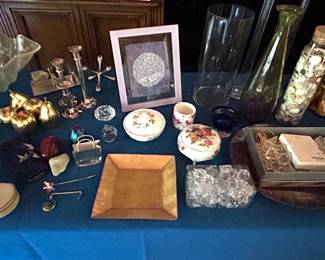 Table of miscellaneous collectibles.