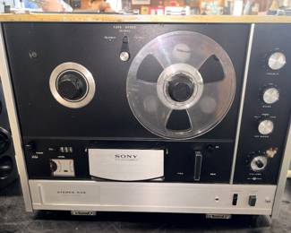 Vintage working 1960s real to real player with lots of accessories