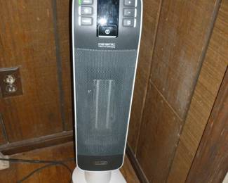 Ceramic heater