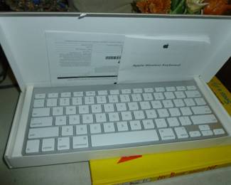 Apple Keyboard