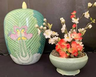 OR184Chinese Bok Choy Porcelain Vase and Silk Flower