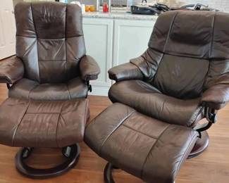 OR121Leather Reclining Chairs