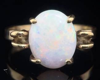 Exquisite Oval White Opal Vintage Ring in Yellow Gold