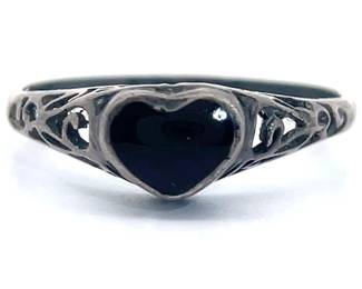 Antique Natural Onyx Heart Filigree Tapered Ring