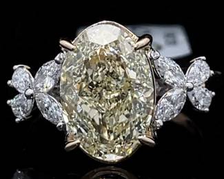 4.68 Carat Fancy Yellow & White Diamond Floral Trellis Ring in 14k Yellow Gold