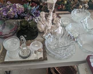 Glass & crystal items
