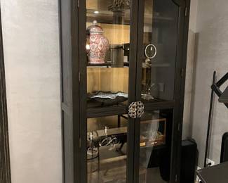 Black arched display cabinet with 5 shelves & gold interior – 90h x 17d x 44w