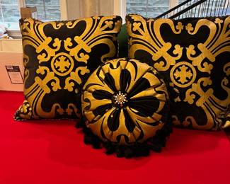 decorative pillows