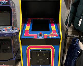Miss Pac Man – Midway / Bally arcade game