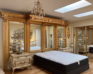Gorgeous headboard!